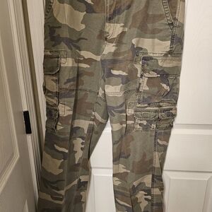 RedHead Men's Green Camouflage Cargo Pants